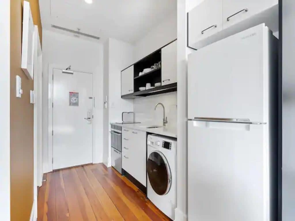 Lovely Bright Apartment With Balcony Pool And Gym Auckland Exterior photo
